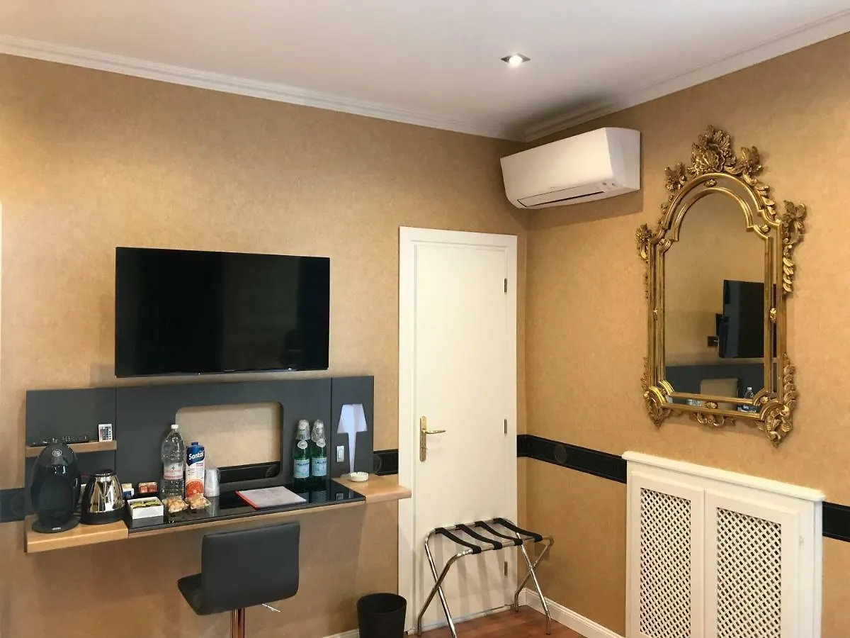 Magis Ac Magis Bedrooms Versilia Viareggio